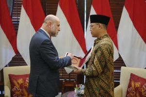 Menlu Sugiono bertemu Utusan Khusus Presiden Palestina Mahmoud Al-Habbash pada (17/03) | Foto: Kemlu RI