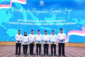 Menhub Dudy Purwagandhi Lantik Pengurus KNKT
