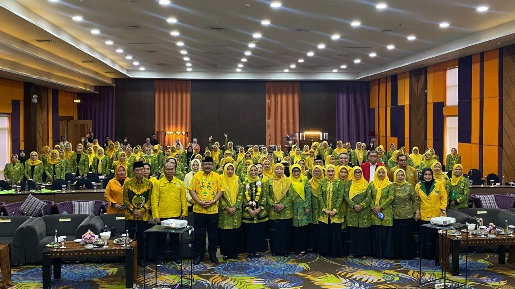 DPD Pengajian Al Hidayah Jawa Timur Hetifah Sjaifudian